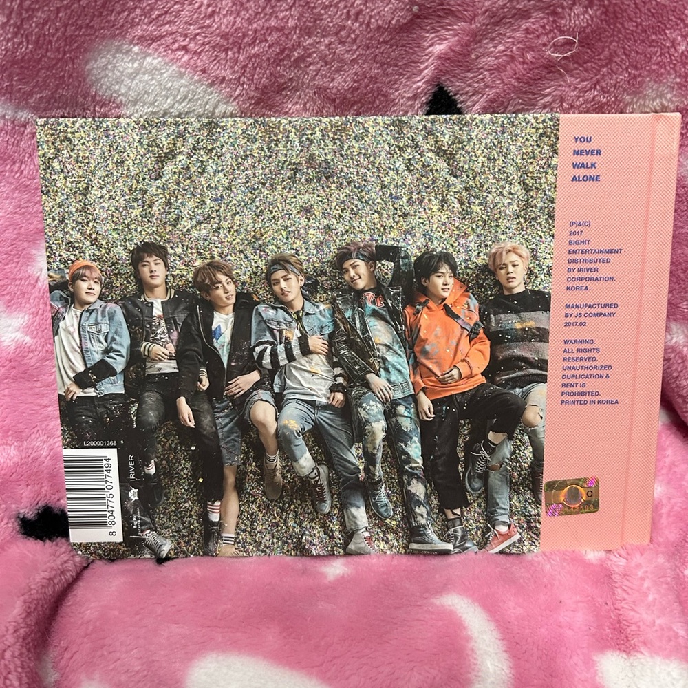 BTS - You Never Walk Alone Album